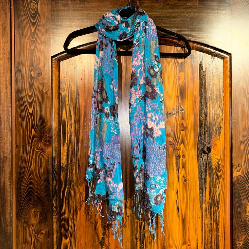 Buckle Floral Scarf